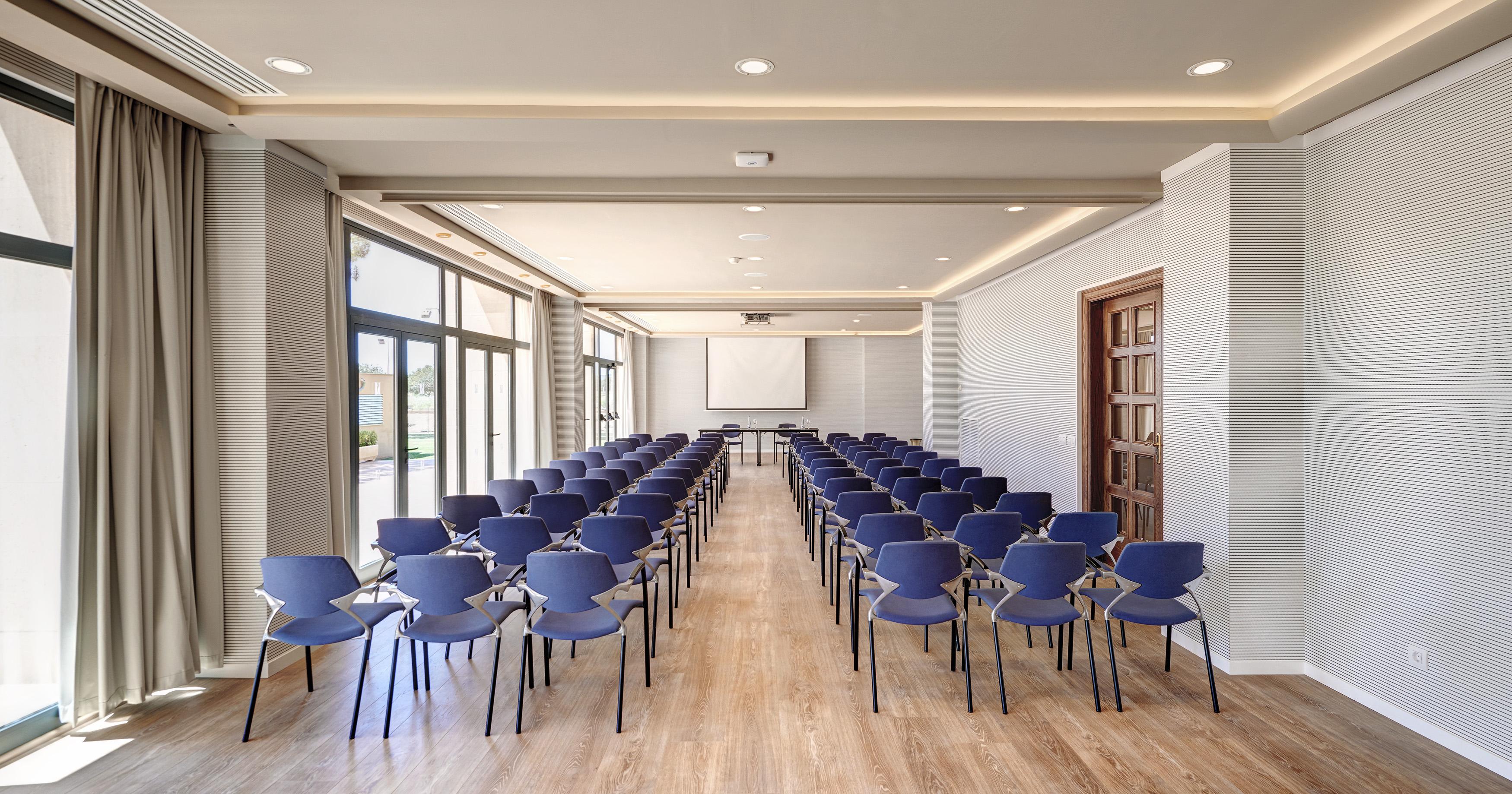 Hipotels Hipocampo Palace&Spa Cala Millor  Exterior foto The conference room